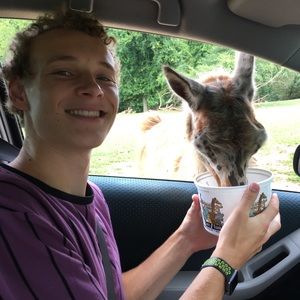 Meet your Posher, Wyatt